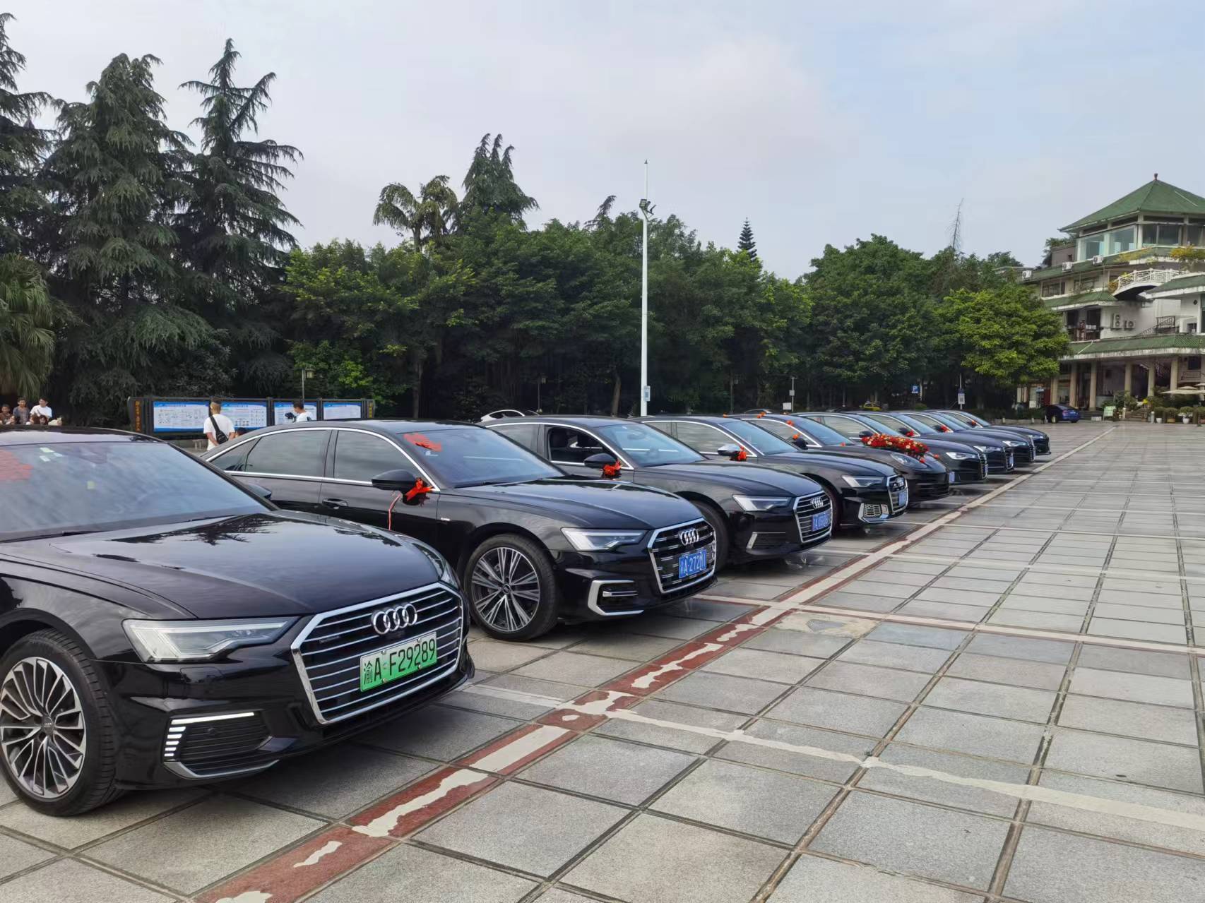 奥迪A6L车队